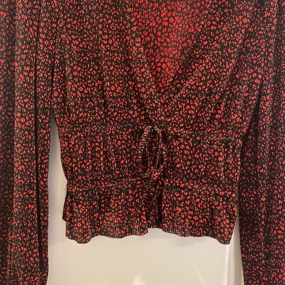 Long sleeve Zara black and red top - Picture 2 of 4